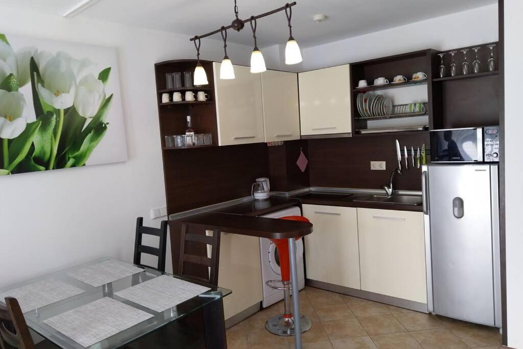 Apartment In The Picturesque Oasis Resort & Spa Łozenec Zewnętrze zdjęcie