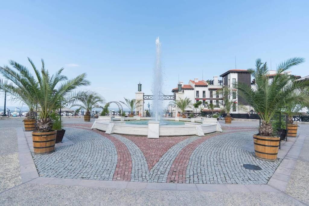 Apartment In The Picturesque Oasis Resort & Spa Łozenec Zewnętrze zdjęcie