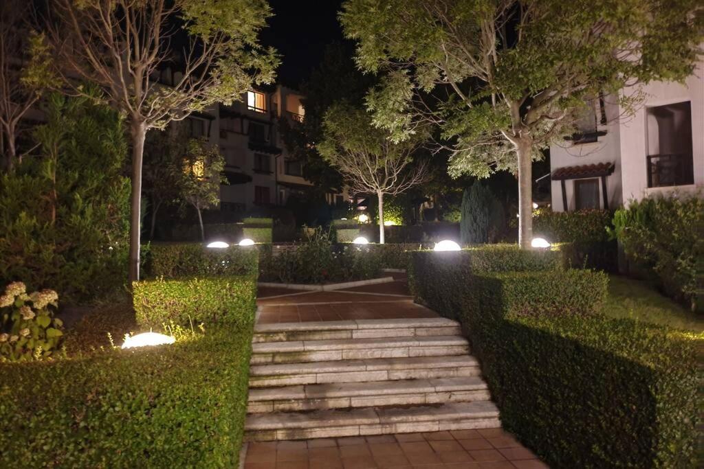 Apartment In The Picturesque Oasis Resort & Spa Łozenec Zewnętrze zdjęcie