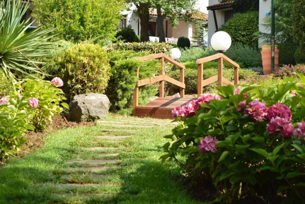 Apartment In The Picturesque Oasis Resort & Spa Łozenec Zewnętrze zdjęcie